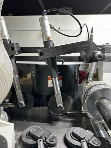 ДОПОЛНИТЕЛЬНЫЕ ВЕРХНИЕ ПРИЖИМЫ