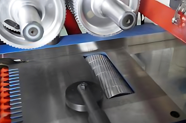 ПРИВОДНЫЕ РОЛИКИ В СТОЛЕ