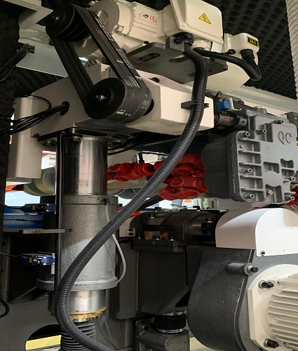 УСИЛЕННЫЕ КРЕСТОВИНЫ КАРДАНОВ И МАССИВНЫЕ РЕДУКТОРЫ