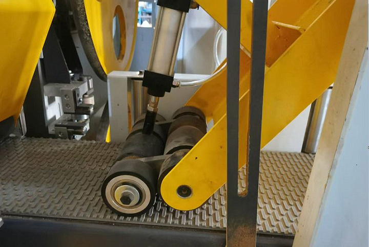 СДВОЕННЫЙ ПНЕВМОПРИЖИМ