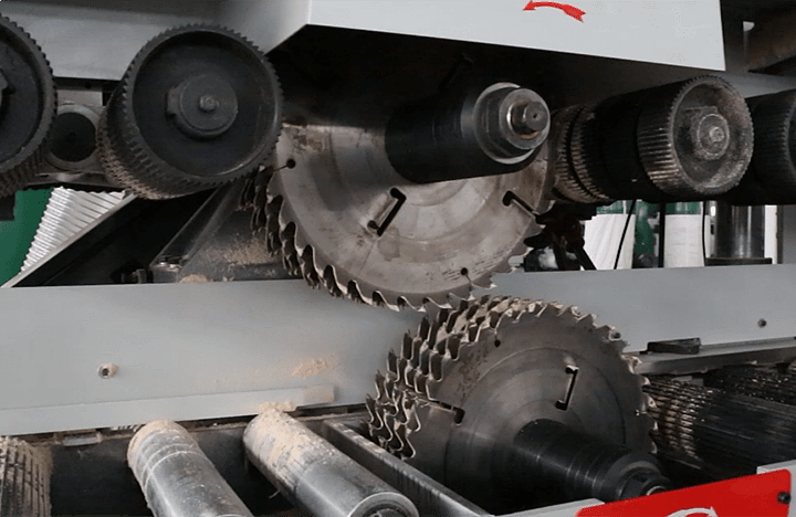  Вальцовая подача заготовок