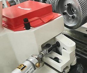 БОКОВОЙ РОЛИКОВЫЙ ПРИЖИМНОЙ БЛОК