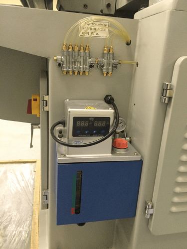 АВТОМАТИЧЕСКАЯ ЦЕНТРАЛИЗОВАННАЯ СИСТЕМА СМАЗКИ КОНВЕЙЕРА