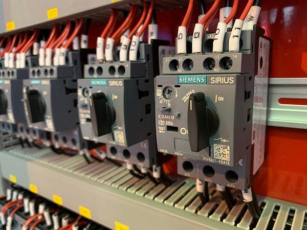 ЭЛЕКТРОКОМПОНЕНТЫ