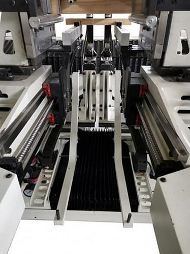 АВТОМАТИЧЕСКАЯ ПОДАЧА И РАЗГРУЗКА ДЕТАЛЕЙ