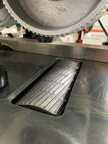 ХРОМИРОВАННЫЙ ПОДАЮЩИЙ СТОЛ