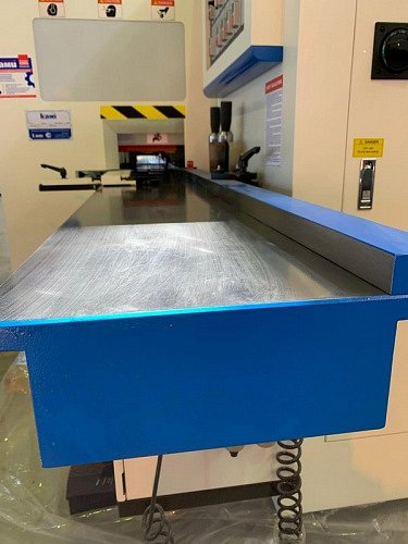 ХРОМИРОВАННЫЙ СТОЛ