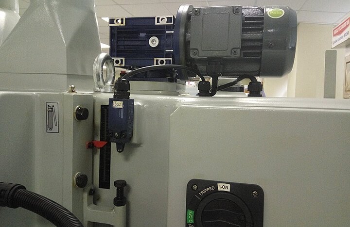 Регулировка высоты прижимных вальцов