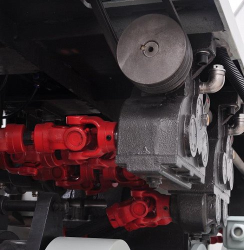 ЧУГУННЫЕ РЕДУКТОРЫ С КАРДАННЫМ ПРИВОДОМ ПРИЖИМНЫХ РОЛИКОВ