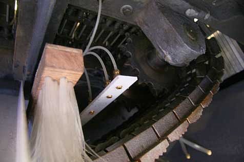 Очистка подающей гусеницы