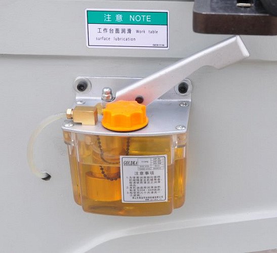 РУЧНОЙ НАСОС ДЛЯ СМАЗКИ РАБОЧЕГО СТОЛА