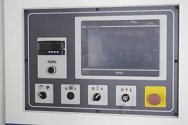 ЭКРАН УПРАВЛЕНИЯ СТАНКОМ