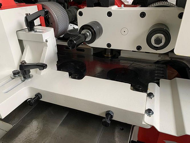 БОКОВОЙ РОЛИКОВЫЙ ПРИЖИМНОЙ БЛОК