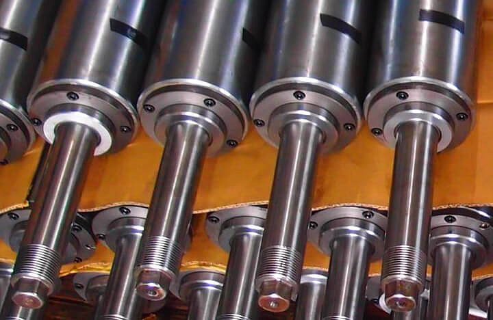 Диаметр пильных шпинделей 50 мм 