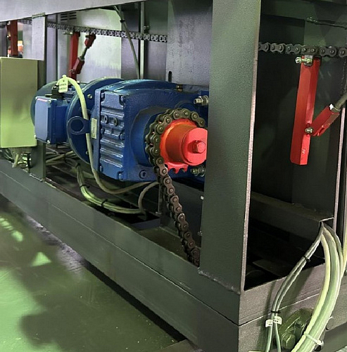 ЭЛЕКТРОМЕХАНИЧЕСКИЙ ПРИВОД ПРАВОЙ И ЛЕВОЙ КАРЕТОК