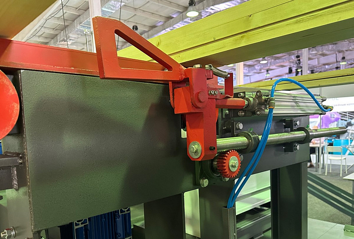 УПОРЫ ДЛЯ ПЕРЕМЕЩЕНИЯ ПАЧКИ